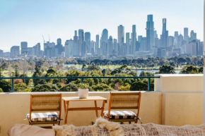 Spectacular views over Albert Park
